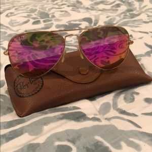 Pink Ray-Ban aviators